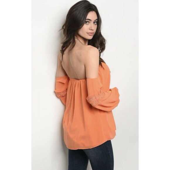 VaVa by Joy Han Women's Size Medium Off The Shoulder Floral Bird Embroidered Top - Picture 2 of 10